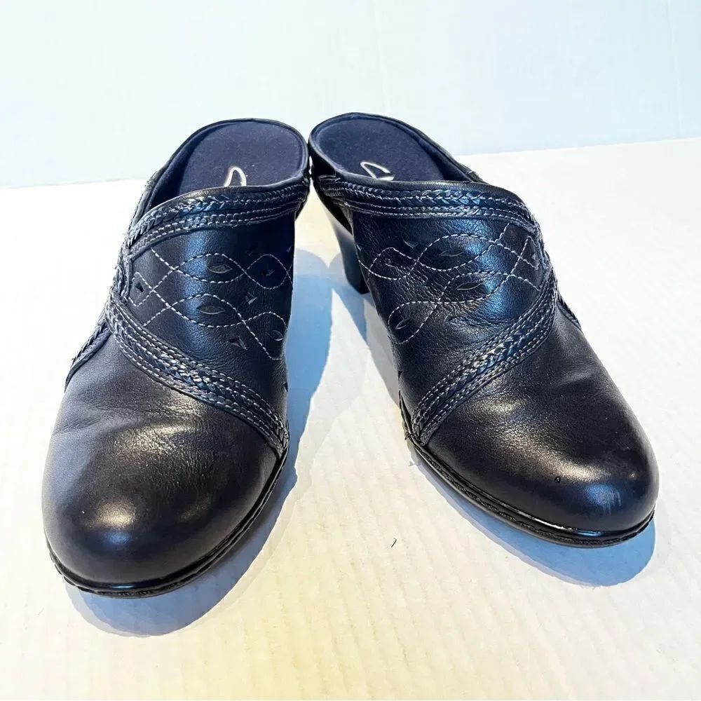 Clarks Women's Heeled Clogs Black 6 1/2M